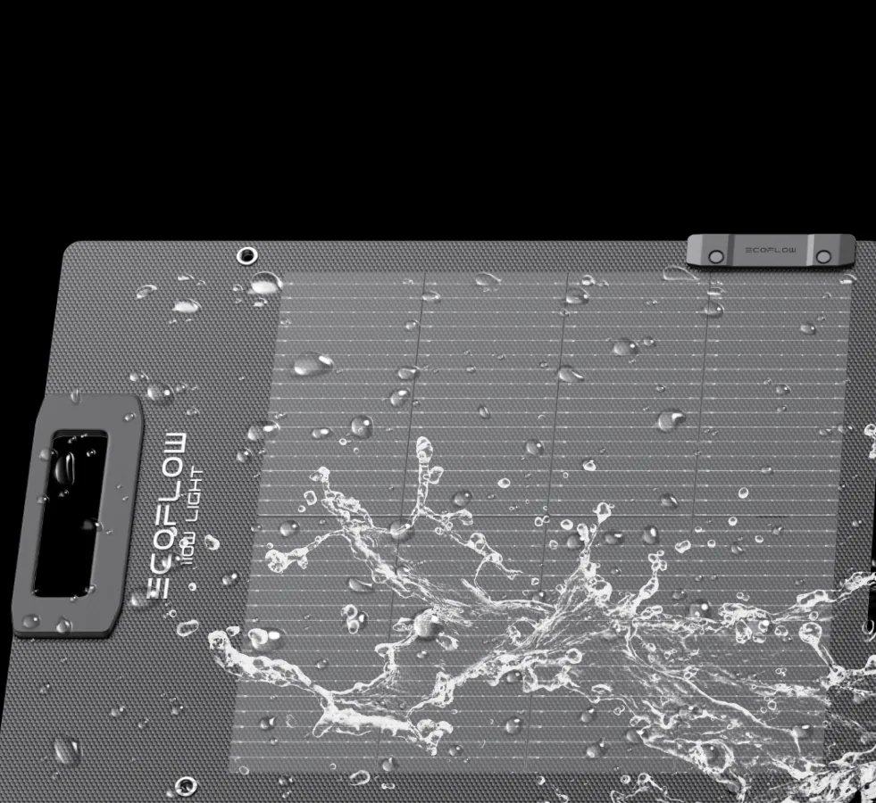 Panel salpicado por agua